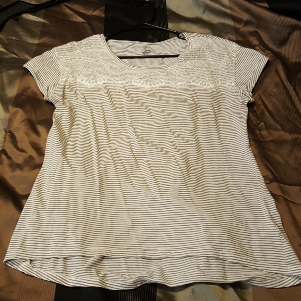 Lace top tee